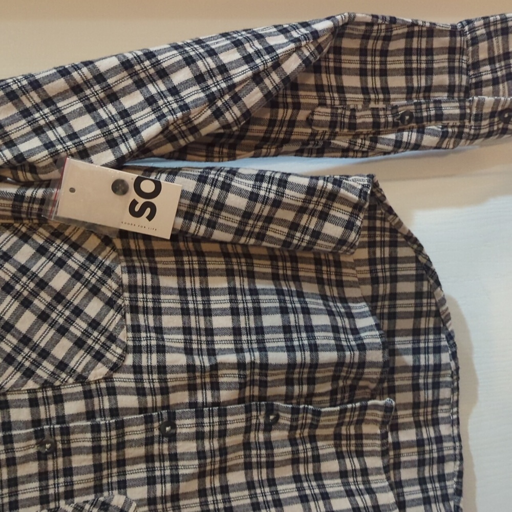 NWT SO Black and White Plaid Shirt Size M Women's - Picture 4 of 8
